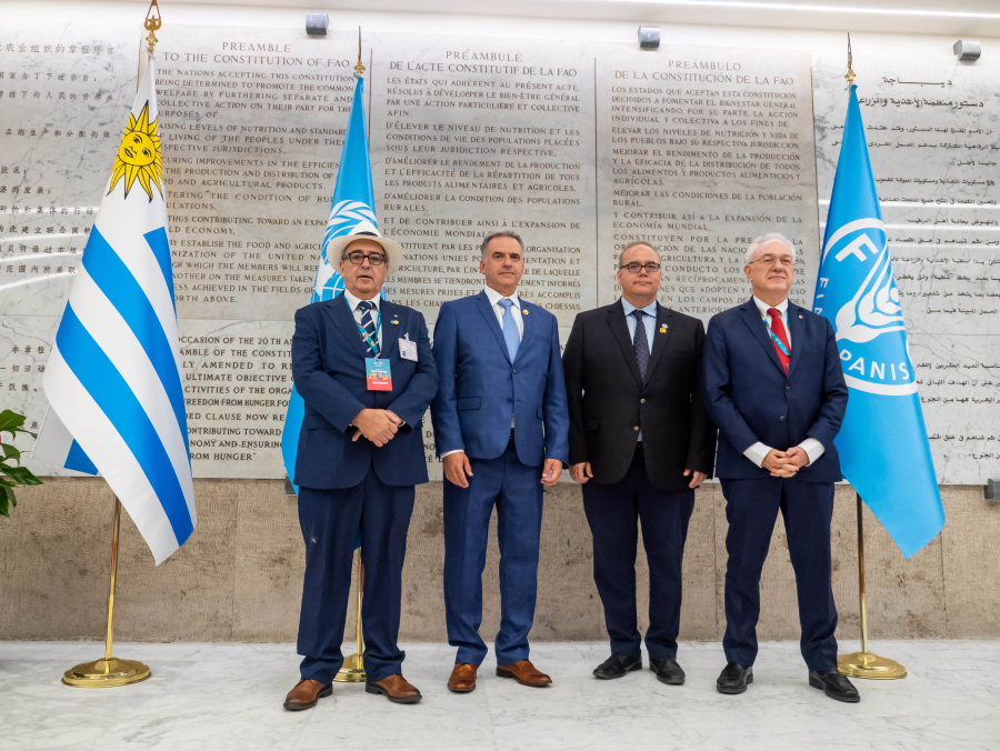 Orsi encabeza delegación uruguaya en Roma, junto a los ministros Alfredo Fratti y Mario Lubetkin