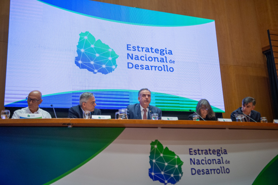 Orsi en Estrategia Nacional de Desarrollo 
