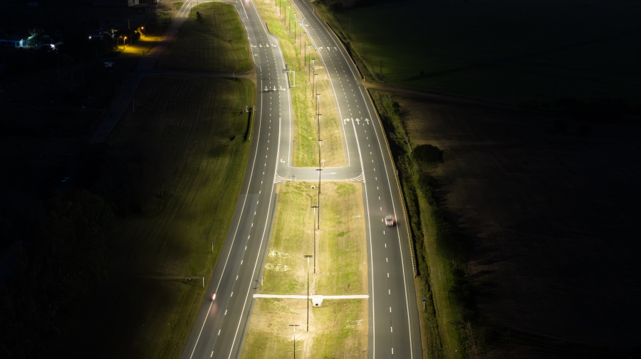 Luminarias LED en ruta 8