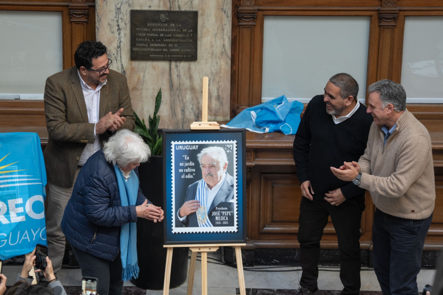 Lucía Topolansky, Alejandro Sánchez, Gabriel Bonfrisco y Yamandú Orsi
