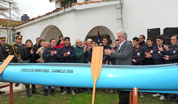 Vázquez felicita trabajo anual de los alumnos de la Escuela de Reparaciones y Construcciones Navales y Anexos Vázquez felicita trabajo anual de los alumnos de la Escuela de Reparaciones y Construcciones Navales y Anexos