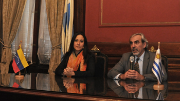 Subsecretario de Relaciones Exteriores, Luis Porto, y su par venezolana, Verónica Guerrero Subsecretario de Relaciones Exteriores, Luis Porto, y su par venezolana, Verónica Guerrero