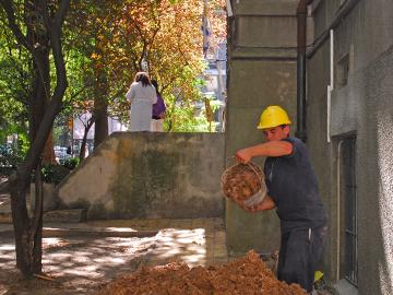 Obras en Escuela Brasil. Foto de archivo
