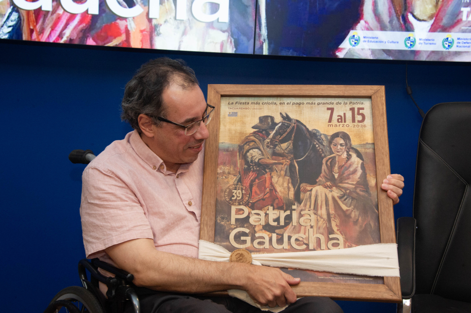 Ministro Menoni presenta nueva edición de la Fiesta de la Patria Gaucha