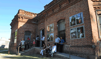 Los trenes acercan al barrio Peñarol y a su parte temático Los trenes acercan al barrio Peñarol y a su parte temático