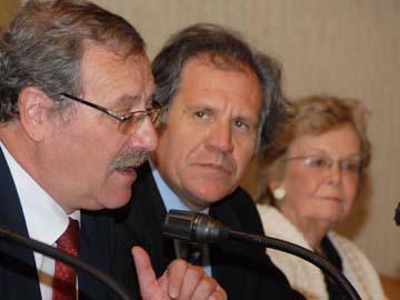 Ricardo Ehrlich, Luis Almagro y Belela Herrera Ricardo Ehrlich, Luis Almagro y Belela Herrera