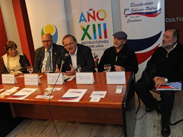 Representantes de Comisión del Bicentenario e Intendencia de Canelones