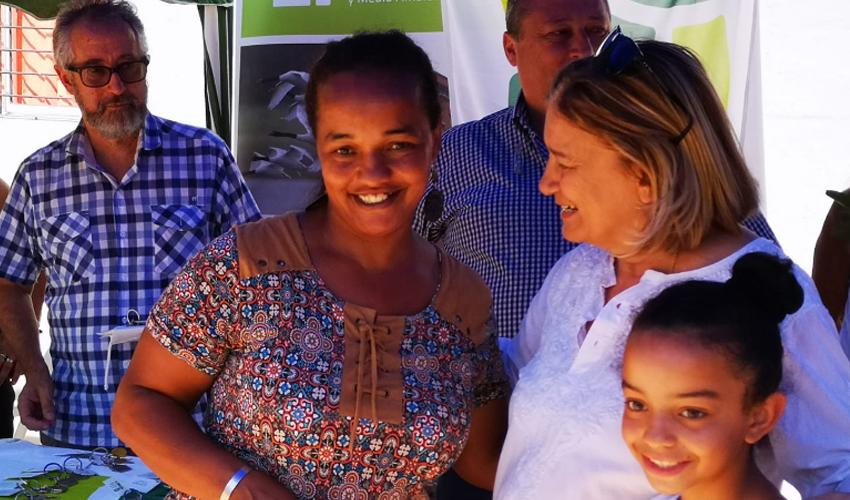 Ministra Eneida de León inaugura viviendas en Melo y Chuy