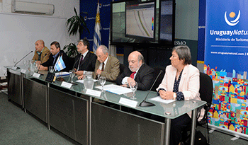 Conferencia "Desafíos del puerto de Nueva Palmira con el canal Martín García a 34 pies de profundidad"