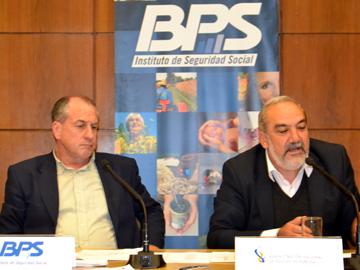 Ernesto Murro y Wilson Netto en conferencia de prensa Ernesto Murro y Wilson Netto en conferencia de prensa