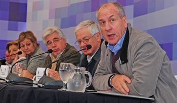 Ministro Ernesto Murro, en Consejo de Ministros abierto realizado en la localidad de Ramón Trigo, en Cerro Largo Ministro Ernesto Murro, en Consejo de Ministros abierto realizado en la localidad de Ramón Trigo, en Cerro Largo