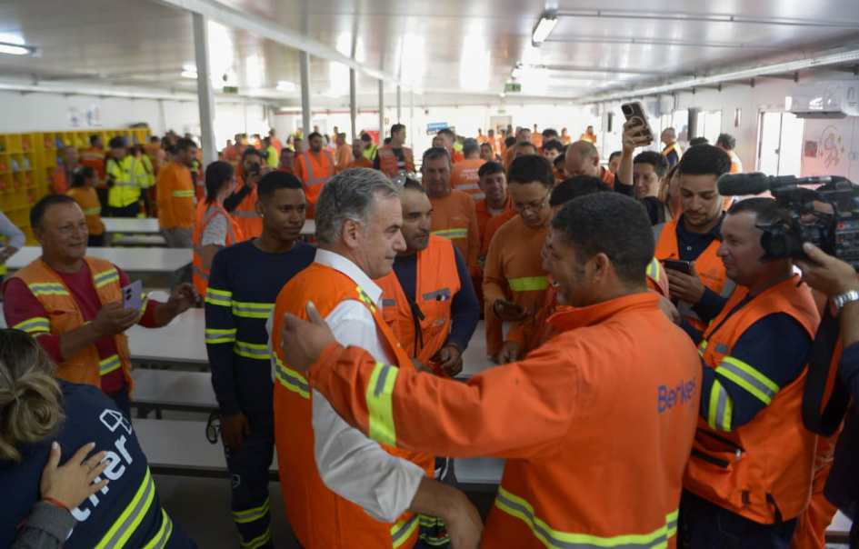 Orsi con trabajadores de Google