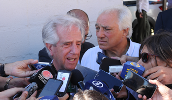 Presidente Tabaré Vázquez en rueda de prensa en Durazno Presidente Tabaré Vázquez en rueda de prensa en Durazno