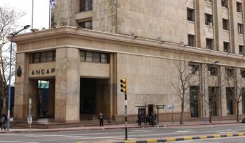 Sede de la petrolera estatal Ancap