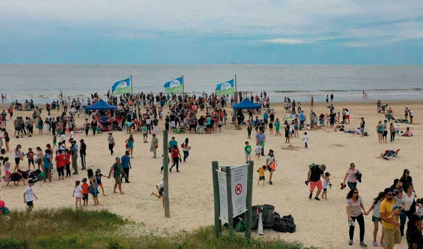 Jornada de limpieza de playas