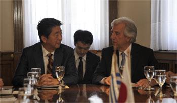 Shinzō Abe y Tabaré Vázquez