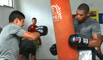 Escuela de Boxeo en el Complejo Belloni Escuela de Boxeo en el Complejo Belloni