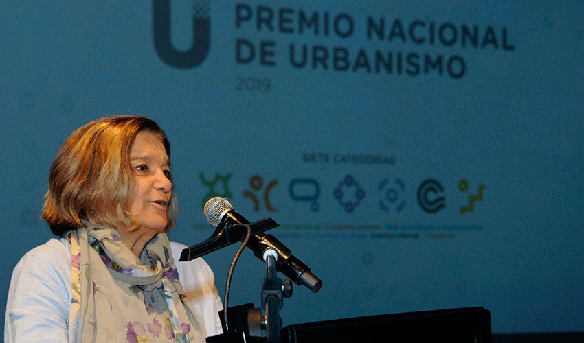 Eneida de León Eneida de León