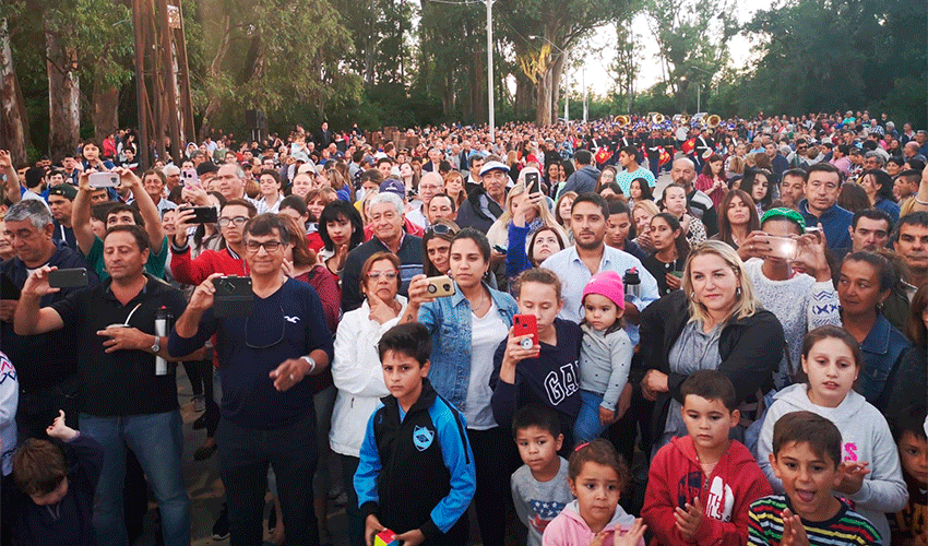 inauguración de reconstrucción de viejo puente Capurro sobre río Yí