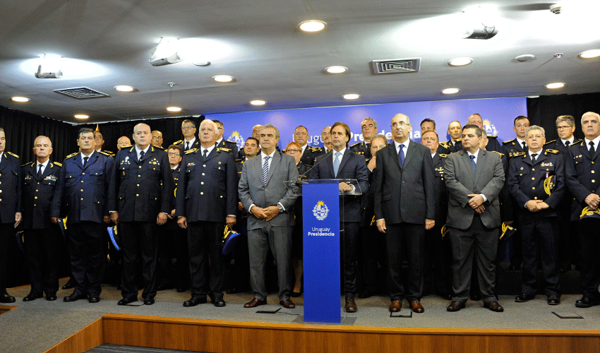 Luis Lacalle Pou, frente a jerarcas del Ministerio del Interior y jefes de Policía