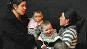 Madres con bebés Madres con bebés