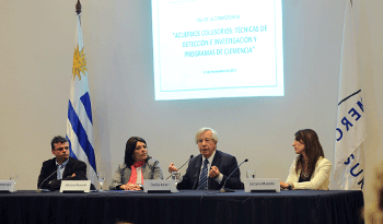 Ministro de Economía y Finanzas, Danilo Astori, en el Día de la Competencia. Ministro de Economía y Finanzas, Danilo Astori, en el Día de la Competencia.