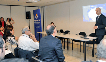 Antonio Carámbula presenta el Sello Energía Renovable Antonio Carámbula presenta el Sello Energía Renovable