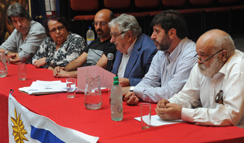 Presidente Mujica en conferencia de prensa en el Pit-cnt Presidente Mujica en conferencia de prensa en el Pit-cnt