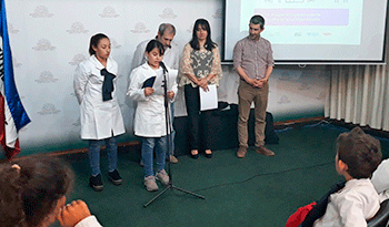 Alumnos de escuelas rurales reciben televisores donados para su centro por el Minsiteri ode Ganadería Alumnos de escuelas rurales reciben televisores donados para su centro por el Minsiteri ode Ganadería