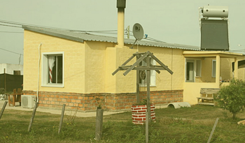 Vivienda de Mevir con medidas de preservación de la energía