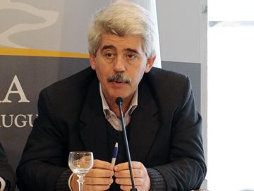 Ministro de Trabajo y Seguridad Social Eduardo Brenta Ministro de Trabajo y Seguridad Social Eduardo Brenta