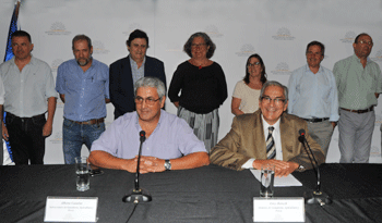 Ministro Enzo Benech encabeza conferencia de prensa