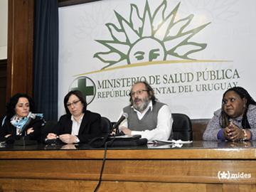 Autoridades en conmemoración del Día Internacional de Acción Salud por la Salud de las Mujeres Autoridades en conmemoración del Día Internacional de Acción Salud por la Salud de las Mujeres