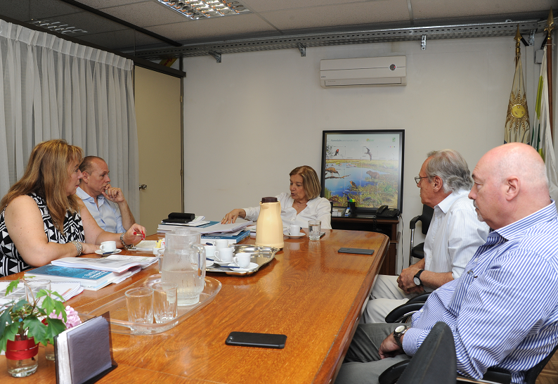 Transición en el Ministerio de Vivienda, Ordenamiento Territorial y Medio Ambiente