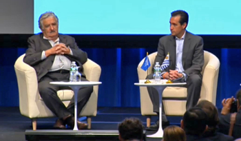 Presidente Mujica con representante del BM, Jorge Familia Presidente Mujica con representante del BM, Jorge Familia