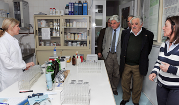 Presidente José Mujica en la inauguración de plataformas de investigación científica Presidente José Mujica en la inauguración de plataformas de investigación científica