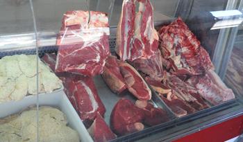 Venta de productos en carnicería