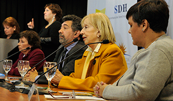 Presentación pública de los Compromisos en Educación y Derechos Humanos 2019-2020 Presentación pública de los Compromisos en Educación y Derechos Humanos 2019-2020