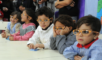 Escolares con lentes entregados por el Programa de Salud Visual