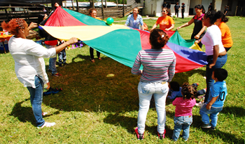 Jornada recreativa de reclusas participantes de Uruguay Crece Contigo Jornada recreativa de reclusas participantes de Uruguay Crece Contigo