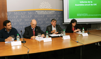 Autoridades en conferencia en el Ministerio de Ganadería, Agricultura y Pesca