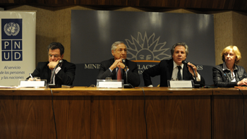 Seminiario "El sistema internacional de seguridad colectivo: el rol del Consejo de Seguridad de Naciones Unidas” Seminiario "El sistema internacional de seguridad colectivo: el rol del Consejo de Seguridad de Naciones Unidas”