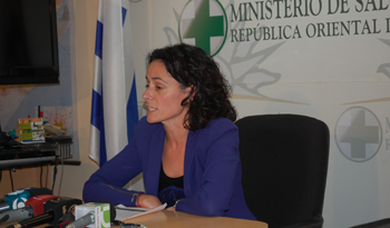 Directora general de Salud, Marlene Sica, anuncia la resolución