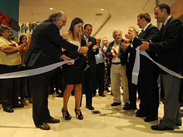 Presidente José Mujica en inauguración de Costa Urbana Shopping