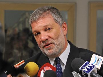 Roberto Kreimerman, ministro de Industria Roberto Kreimerman, ministro de Industria