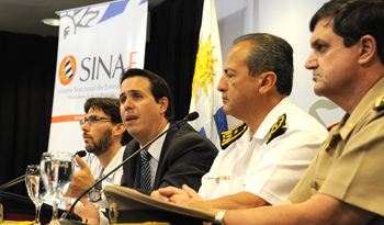 Acto de lanzamiento del Plan Nacional de Prevención y Combate de Incendios Forestales 2013-2014 Acto de lanzamiento del Plan Nacional de Prevención y Combate de Incendios Forestales 2013-2014