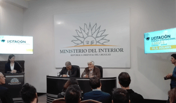 Ministro Eduardo Bonomi en conferencia de prensa Ministro Eduardo Bonomi en conferencia de prensa