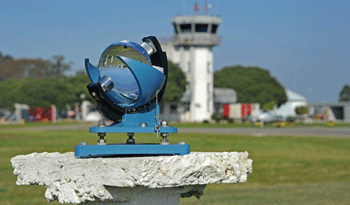 Instrumento de una de las estaciones metereológicas automáticas de Inumet Instrumento de una de las estaciones metereológicas automáticas de Inumet