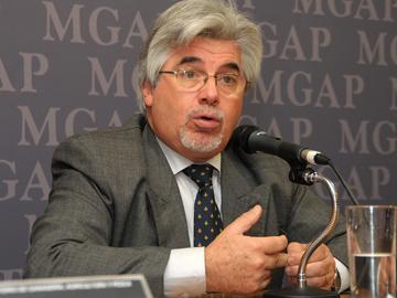 Ministro de Gandería, Tabaré Aguerre Ministro de Gandería, Tabaré Aguerre