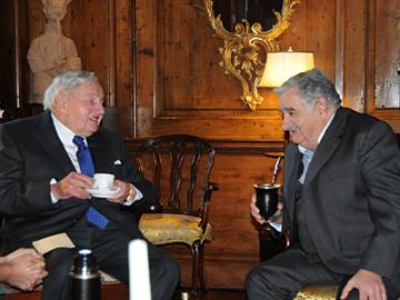 Presidente Mujica reunido con David Rockefeller Presidente Mujica reunido con David Rockefeller